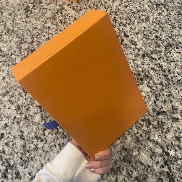 LOUIS VUITTON - Authentic Box - Picture 9 of 11